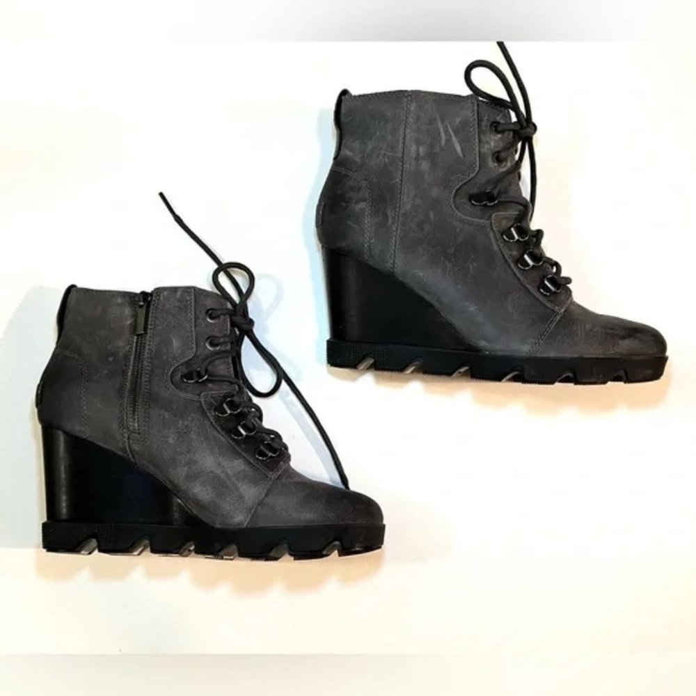 SOREL Boots size 8.5 Nearly New!